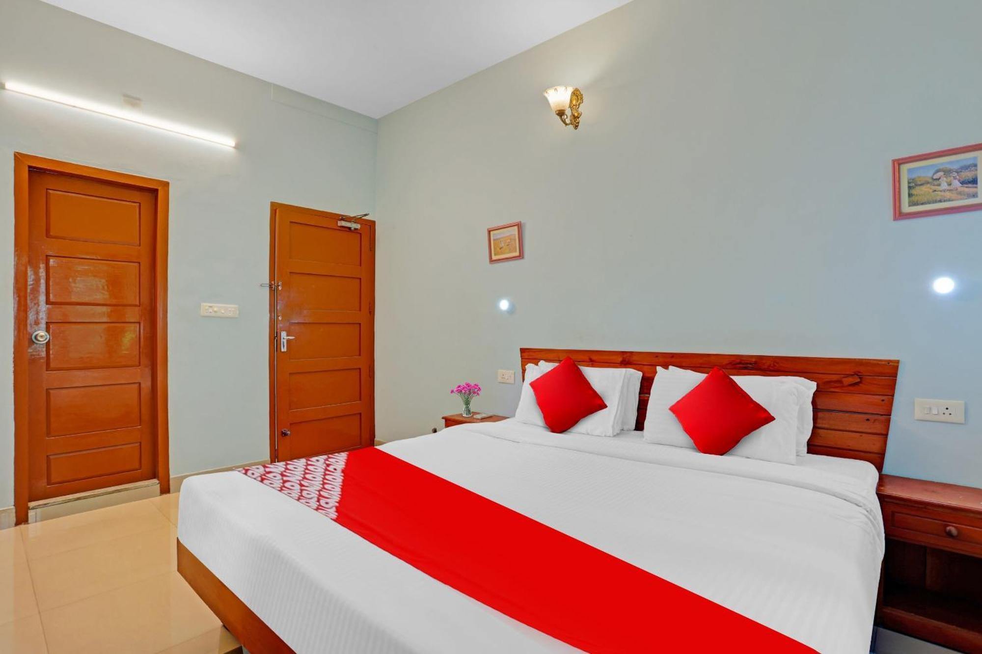 Flagship Hotel Adara Residency Thiruvananthapuram Dış mekan fotoğraf